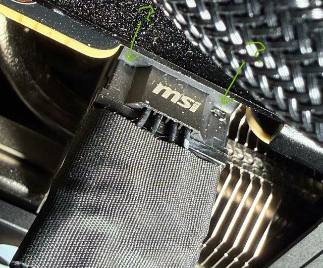 RTX5090又曝烧毁事故！电源适配器熔化后牢牢粘住GPU