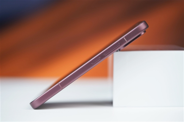 185Hz高刷旗舰低至3199元!REDMI K100 Pro图赏 185Hz高刷旗舰低至3199元!REDMI K100 Pro图赏