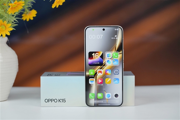 自带散热风扇、IP69防水!OPPO K15图赏 首款双金标万毫安手机!OPPO A7 Pro Max图赏